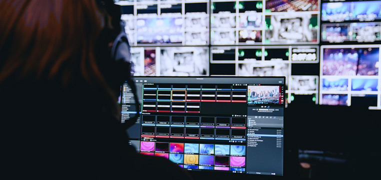 seamless switching in broadcasting